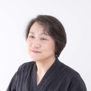 　古里　京子